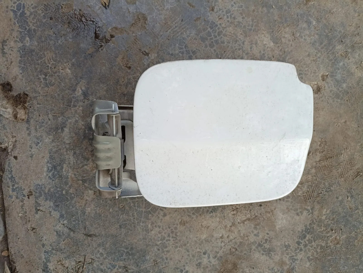 Renault Duster (17-20) Tapa De Gasolina Blanco 2018