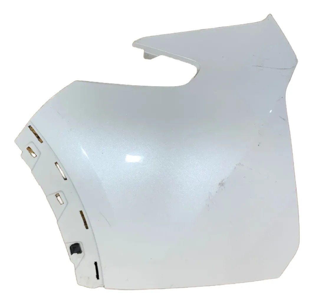 Kia K3 2024 - 2026 Moldura Trasera Derecho Usado Original - vista 1