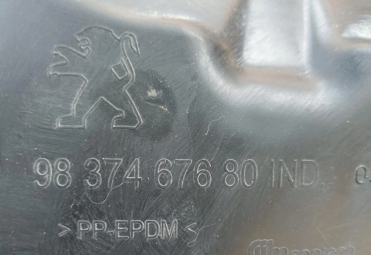 Peugeot 2008 (19-26) Lodera Delantera Izquierda (detalles)