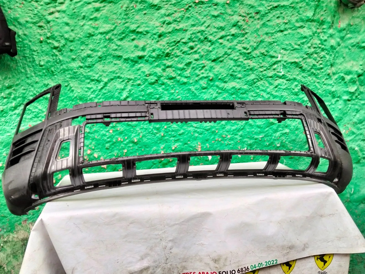Parachoque Trasero Hyundai Cretta 2025-2026 Usado Original Negro