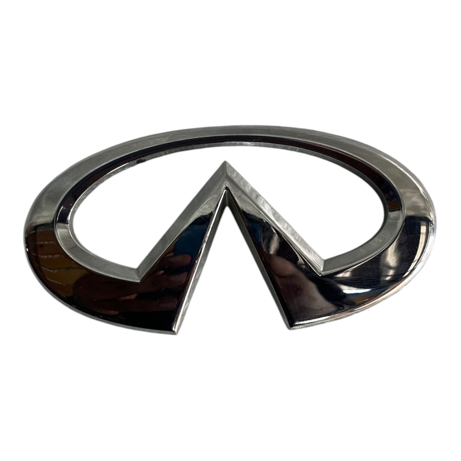 Infiniti Qx30 2016 - 2019 Emblema Usado Original