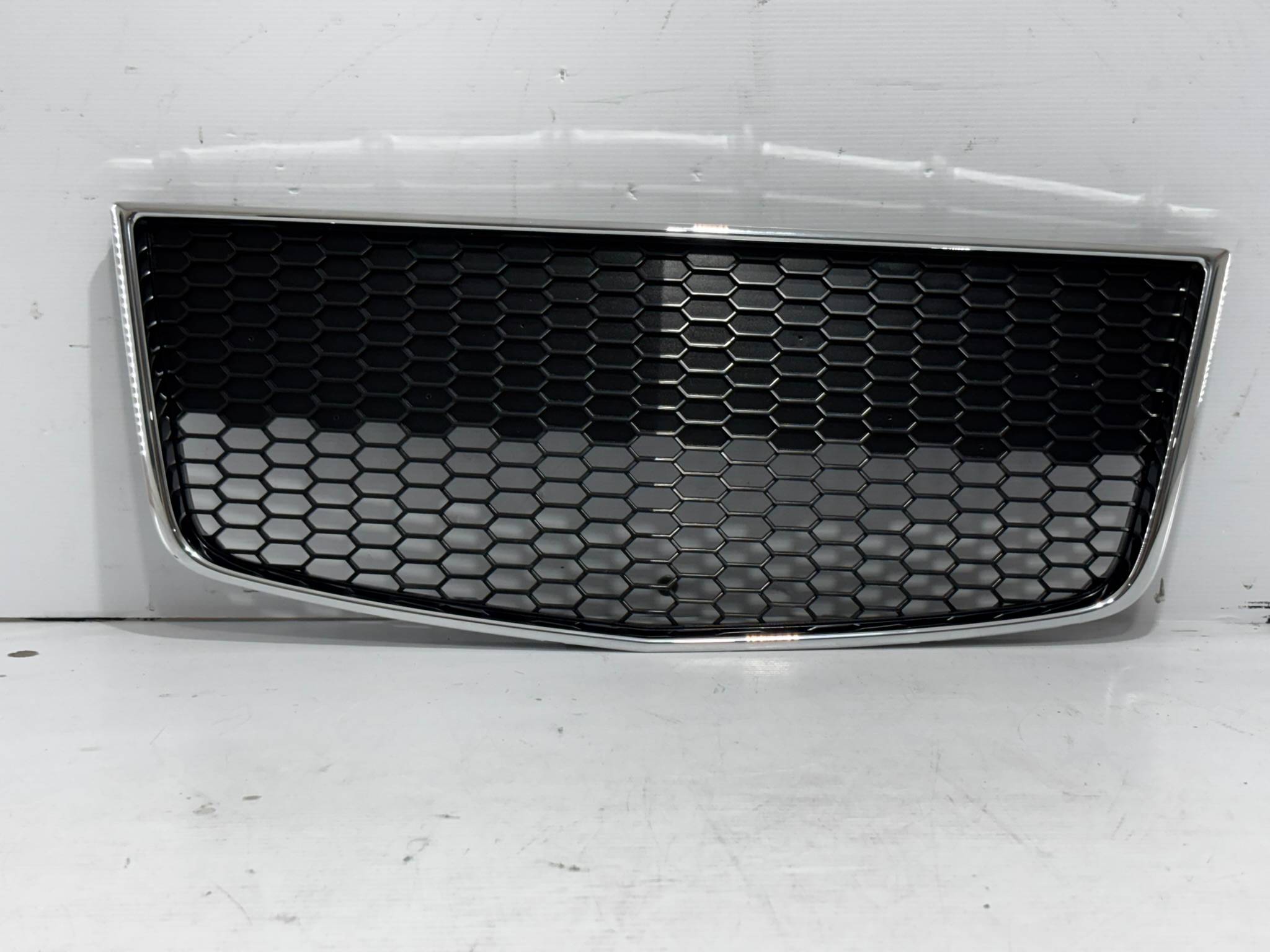 Chevrolet Aveo 2012 - 2017 Parrilla Delantera Usado Generico