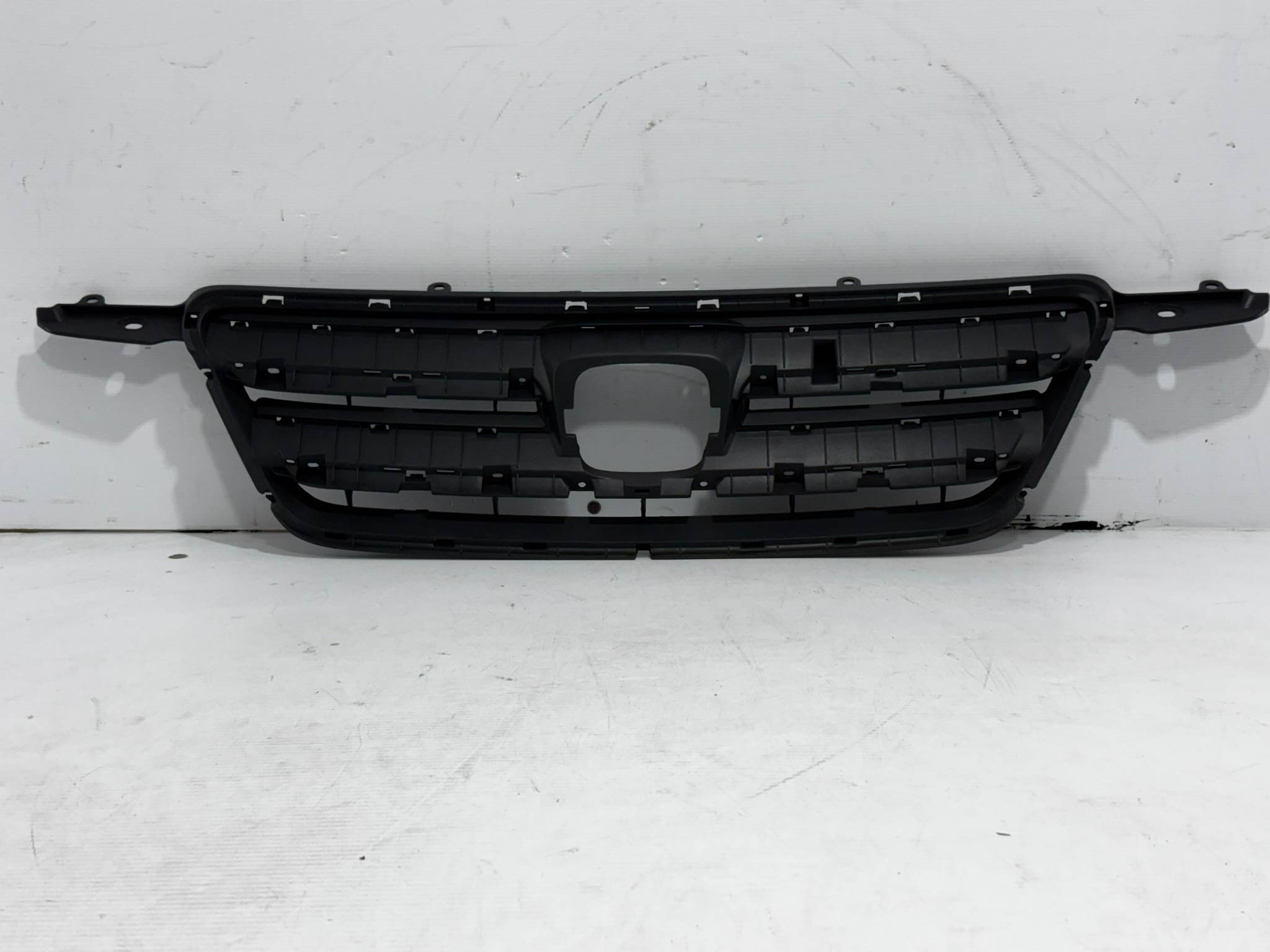 Honda Cr-v 2005 - 2006 Parrilla Delantera Usado Generico