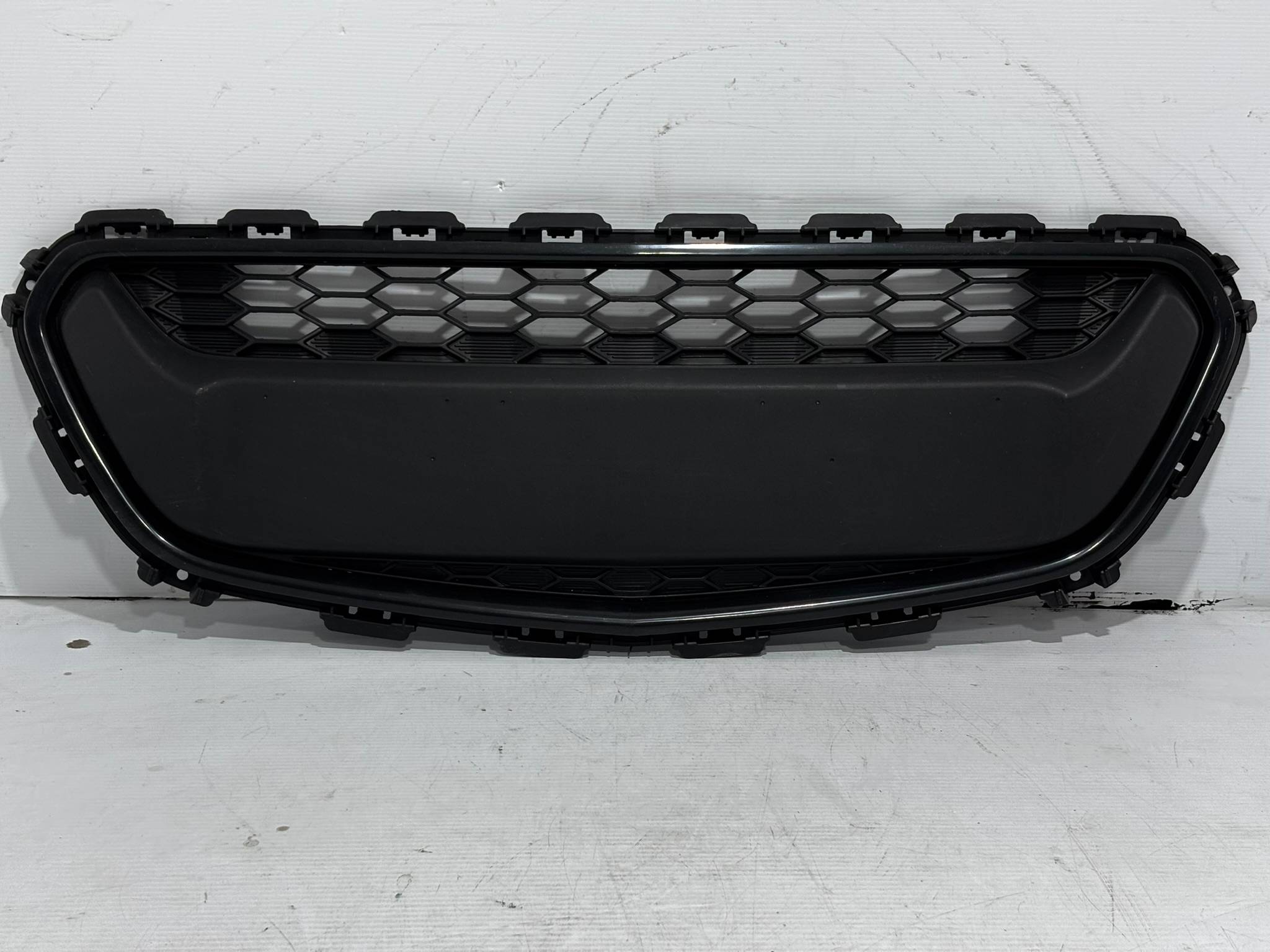 Chevrolet Beat 2018 - 2021 Parrilla Delantera Usado Original