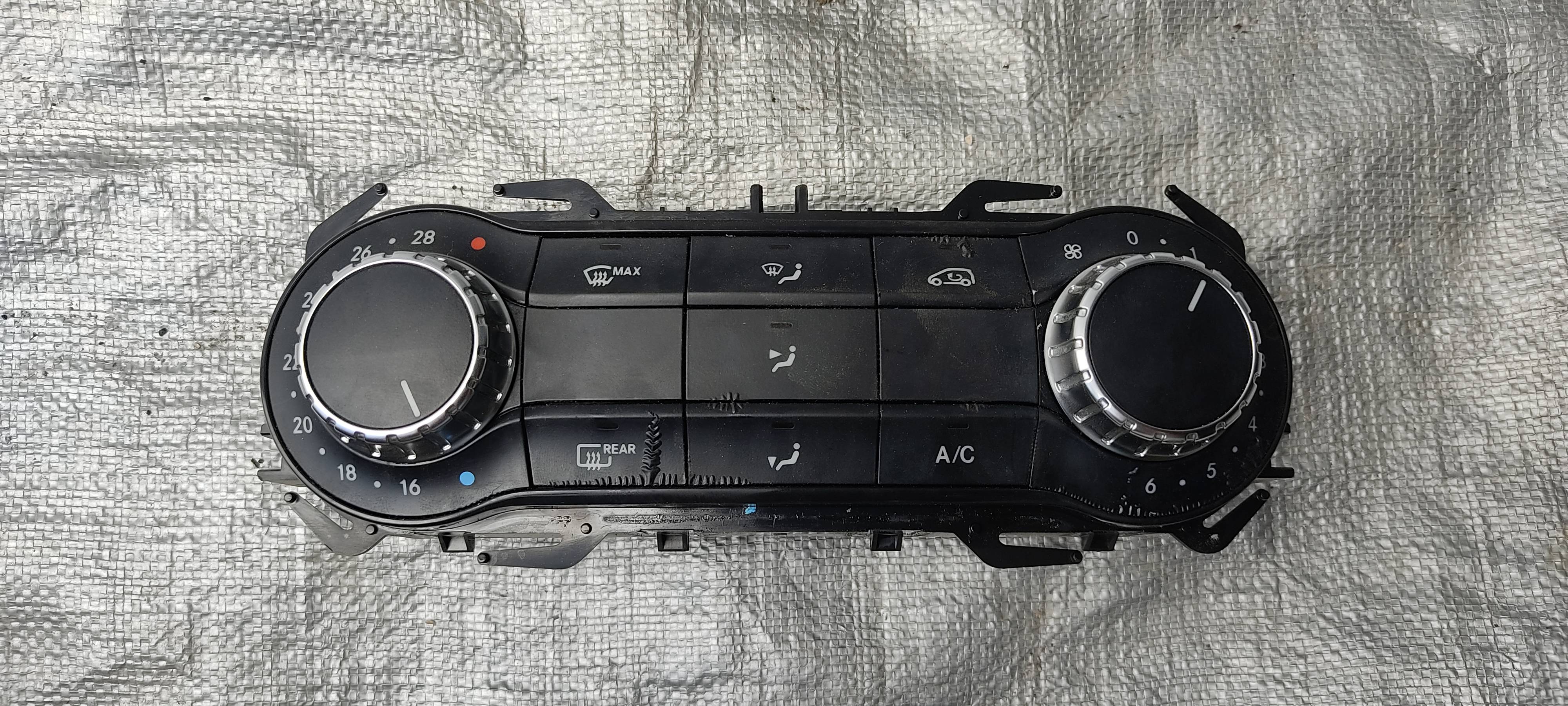 Mercedes-benz Cla 2013 - 2019 Control de Clima Usado Original