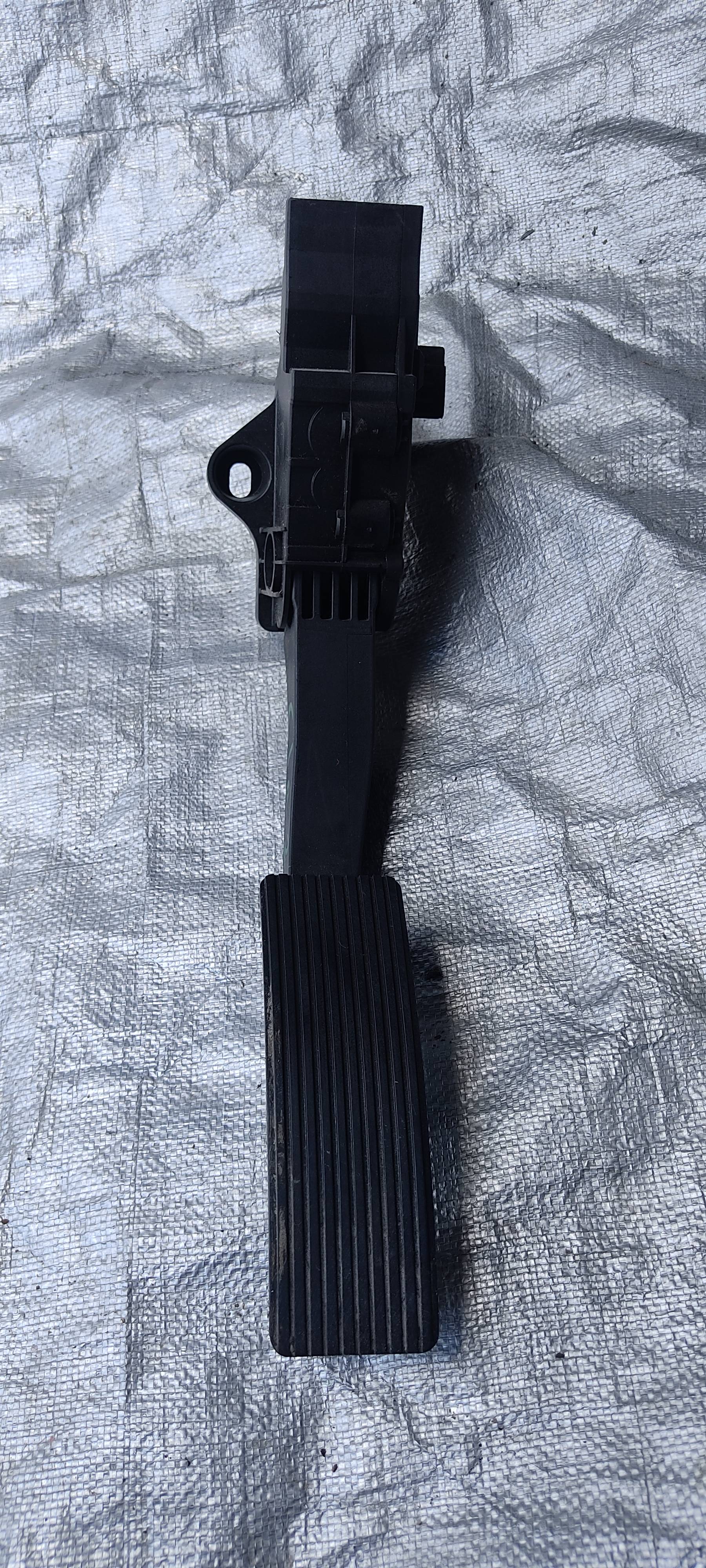 Mercedes-benz Cla 2013 - 2019 Pedal Usado Original
