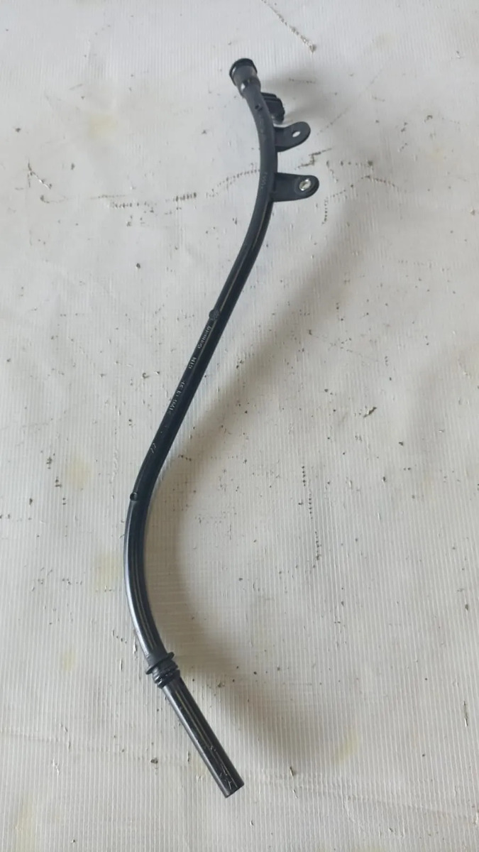 Tubo Guía De Bayoneta Vw Tiguan 2018-2024 2.0t Usado