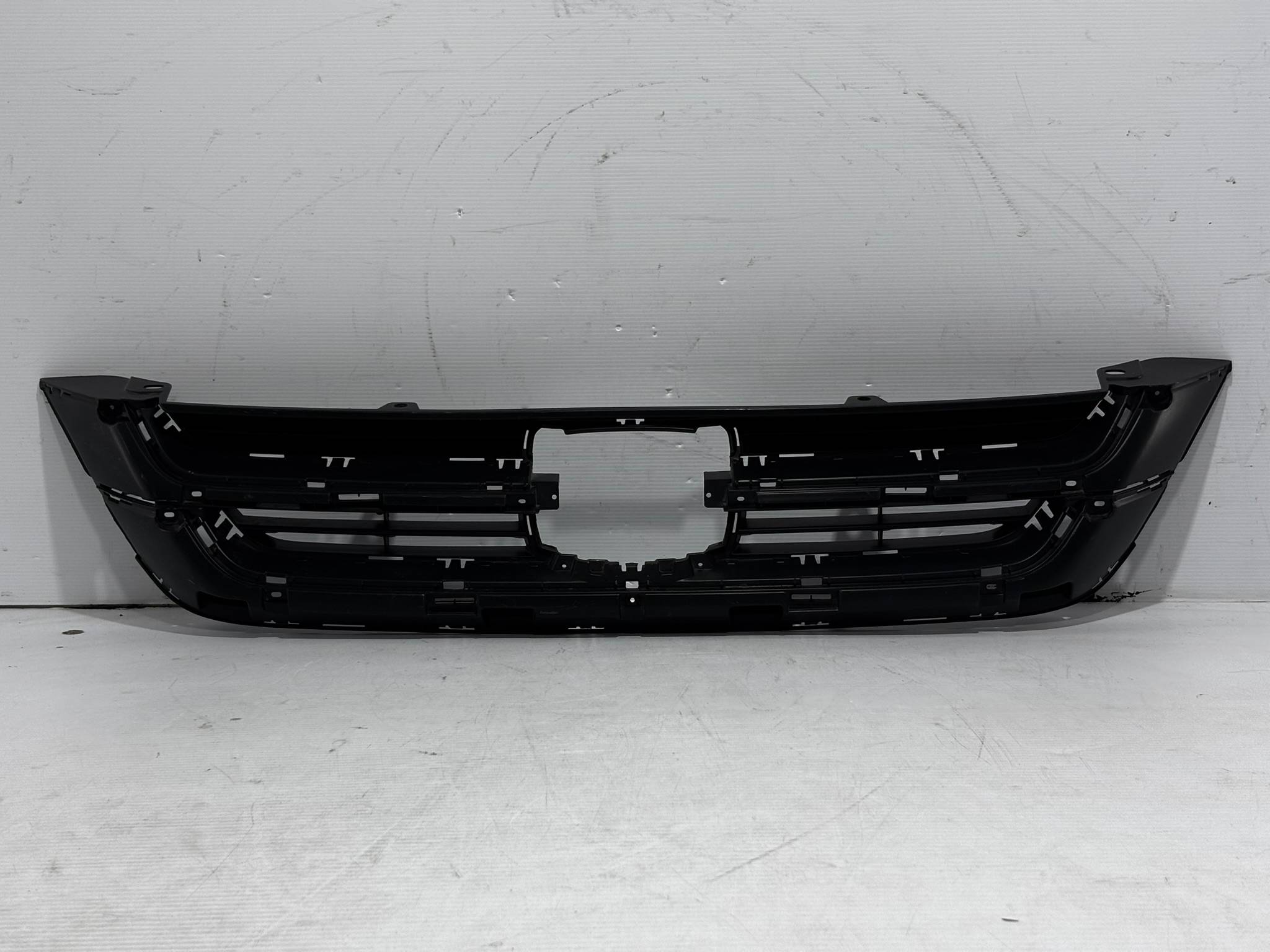 Honda Cr-v 2010 - 2011 Parrilla Delantera Usado Generico