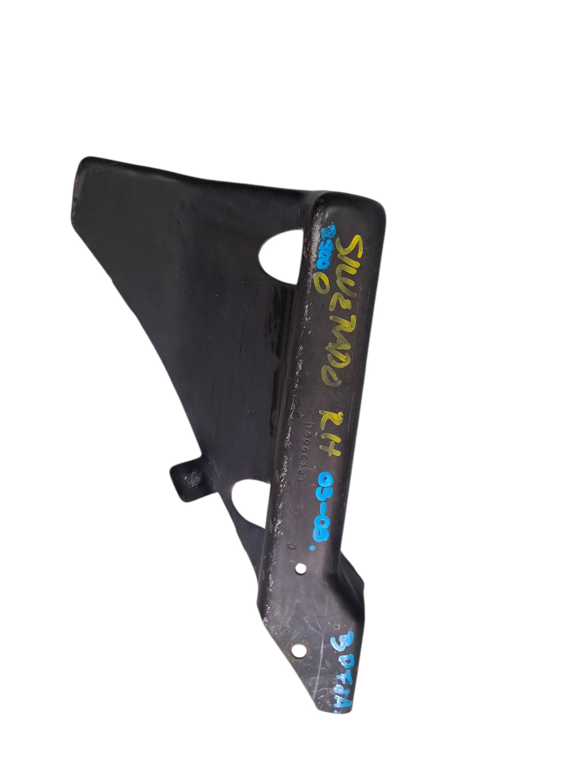 Chevrolet Silverado 2003 - 2005 Soporte Derecho Usado Original
