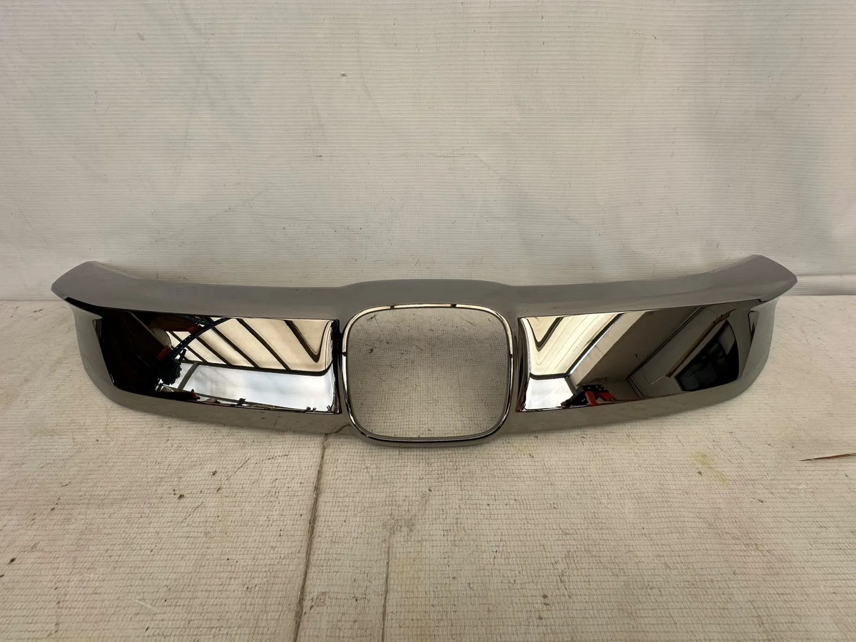 Rejilla Mold Cromada Hr-v 2019 20 21 2022 Usada Original Cromado