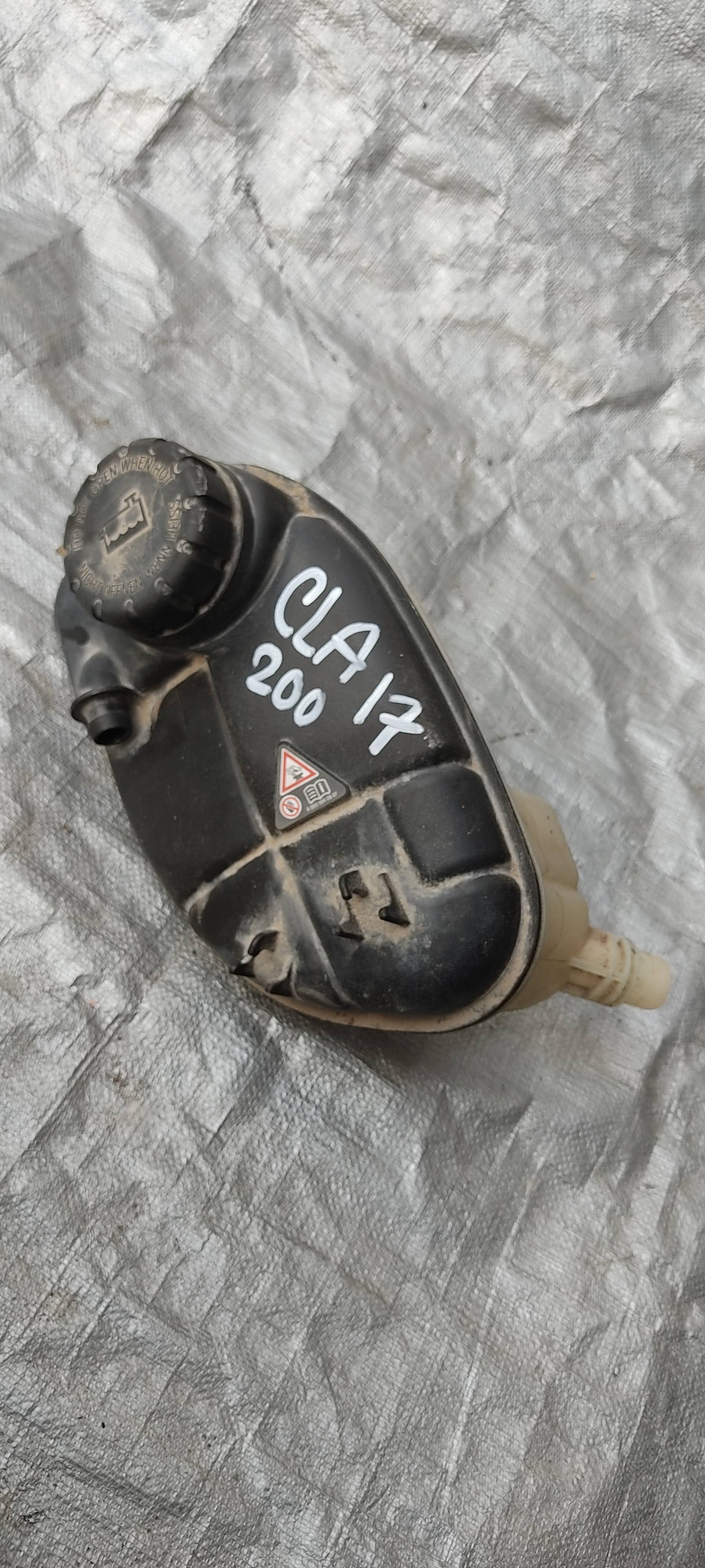 Mercedes-benz Cla 2013 - 2019 Depósito Anticongelante Usado Original