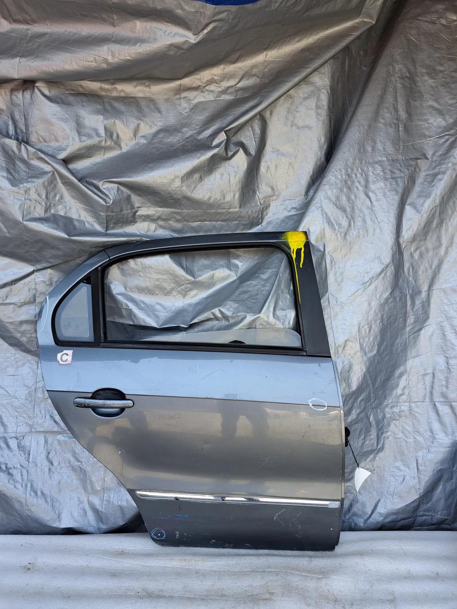 Puerta Trasera Derecha De Vw Gol 2009 Al 2020 Original Trasera Derecha Gris - vista 1