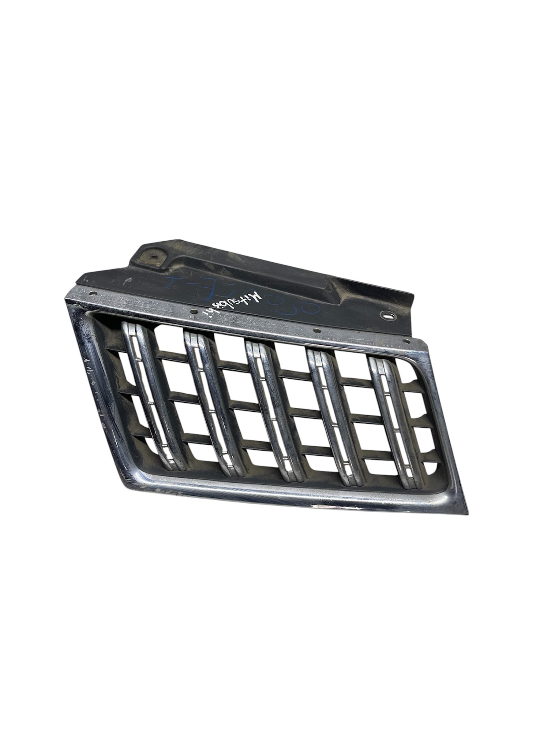 Mitsubishi L200 2012 - 2015 Parrilla Izquierdo Usado Original - vista 1