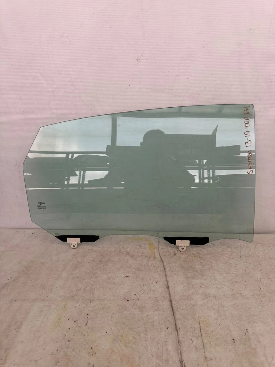 Cristal Trasero Der Sentra 2013 14 15 16 17 18 2019 Usado