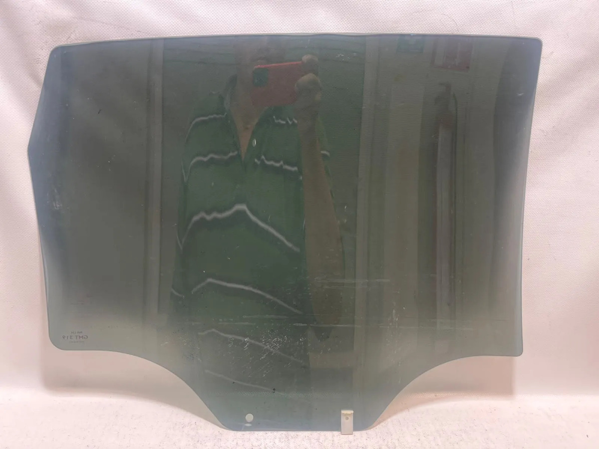Vidrio Puerta Trasera Izq Chevrolet Captiva 2010 11 12 2013