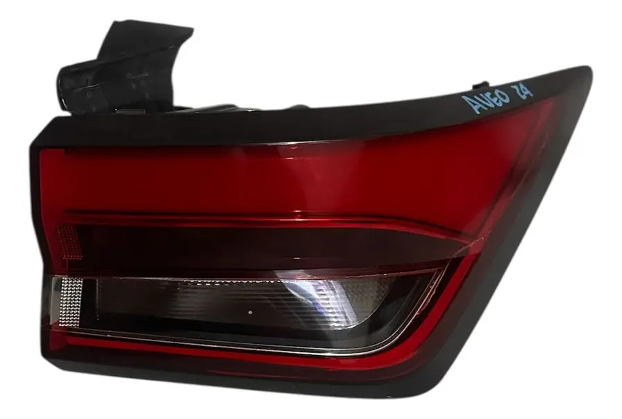 Calavera Rh Chevrolet Aveo 2024 2025 Detalle Derecho/pasajero