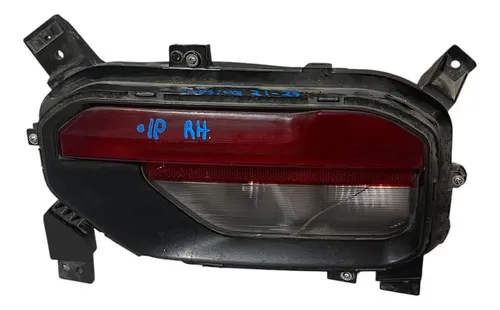 Cuarto De Fascia Rh Chevrolet Captiva 2022 2021 2023 Rojo