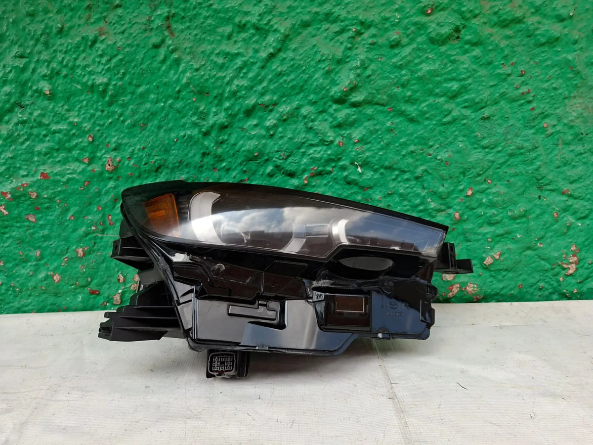 Faro Derecho De Mazda Cx-50 2023-2025 Usado Original Derecho/pasajero