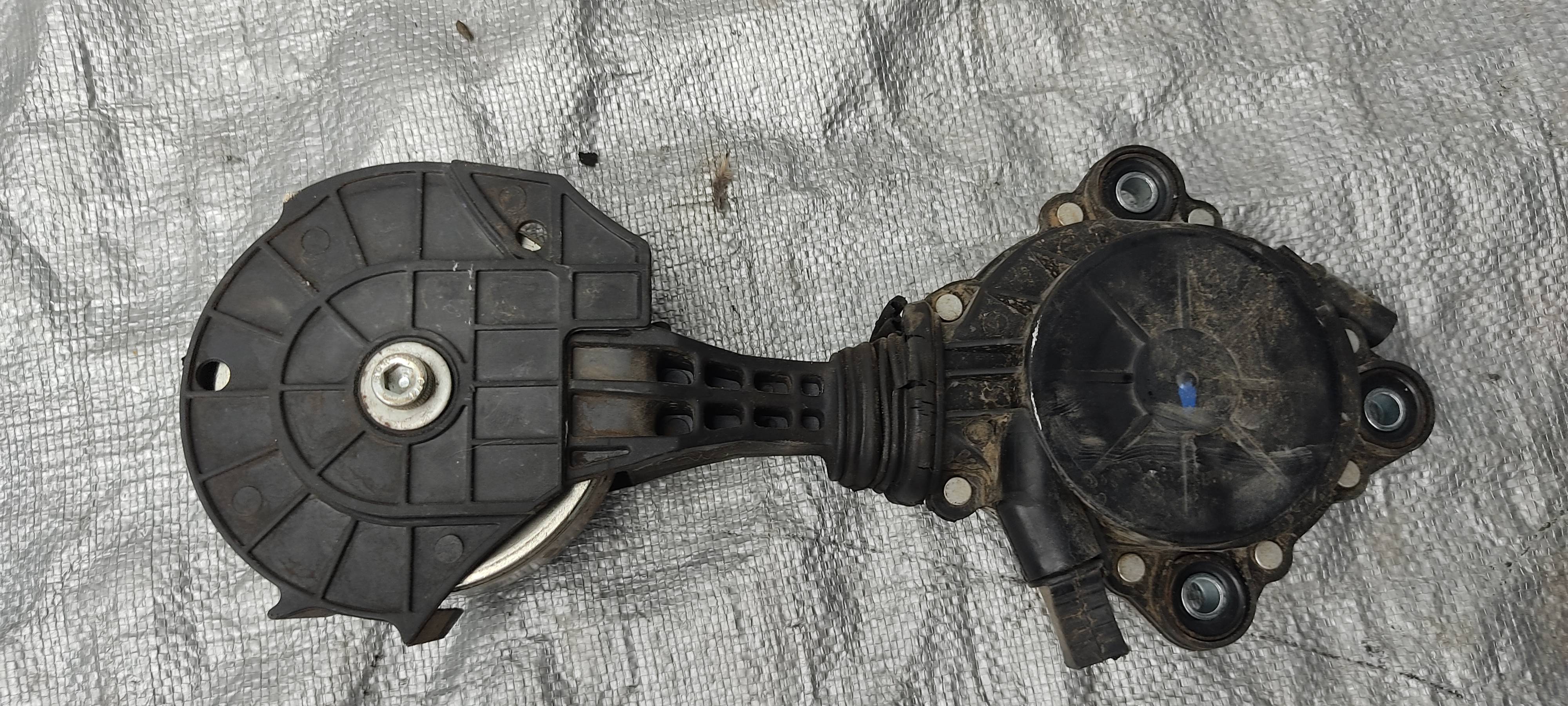 Bmw Serie 1 2013 - 2017 Poleas de Accesorios Usado Original
