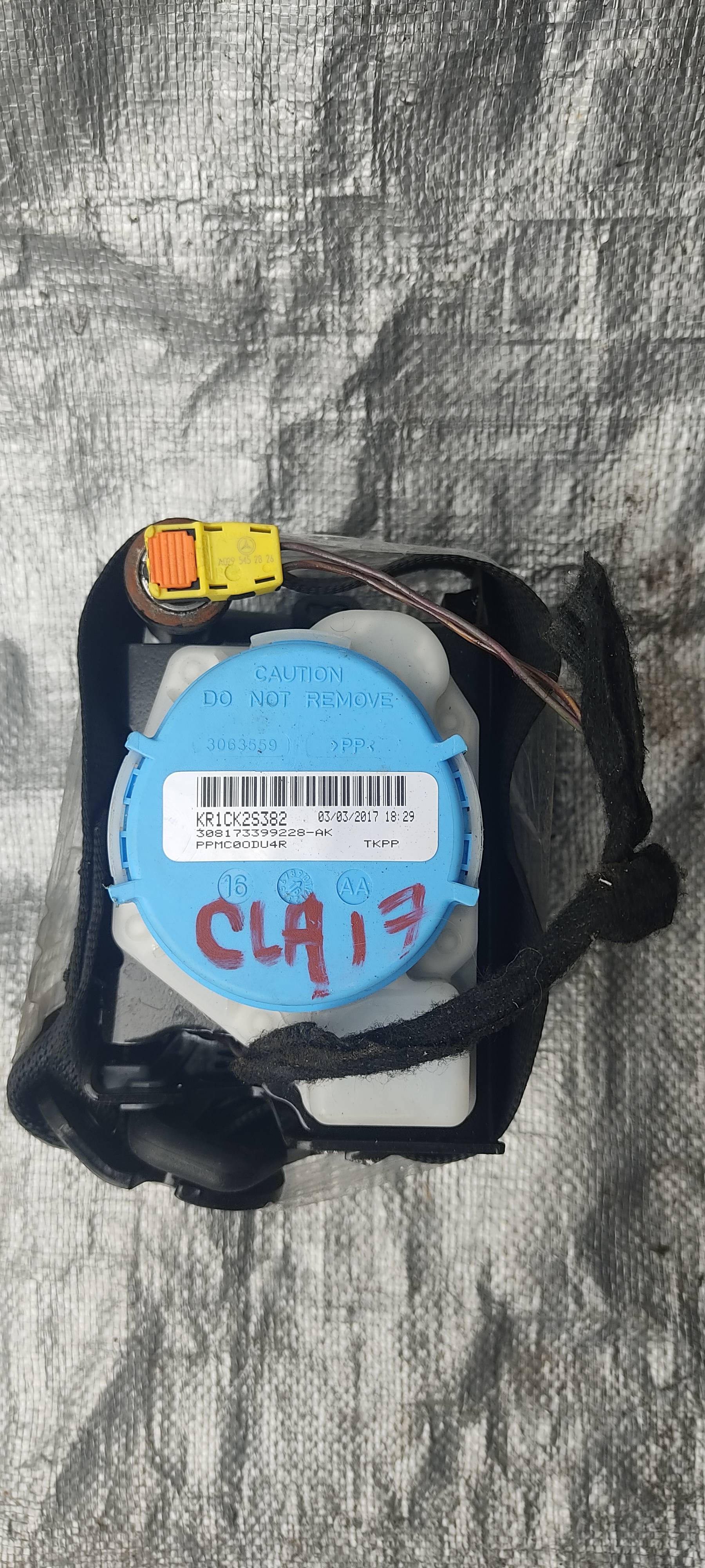 Mercedes-benz Cla 2013 - 2018 Cinturones de seguridad Trasera Derecho Usado Original