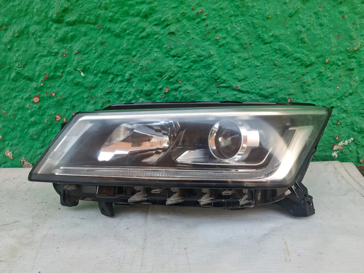 Faro Izquierdo Chevrolet Aveo 2024-2025  Original Izquierdo/conductor