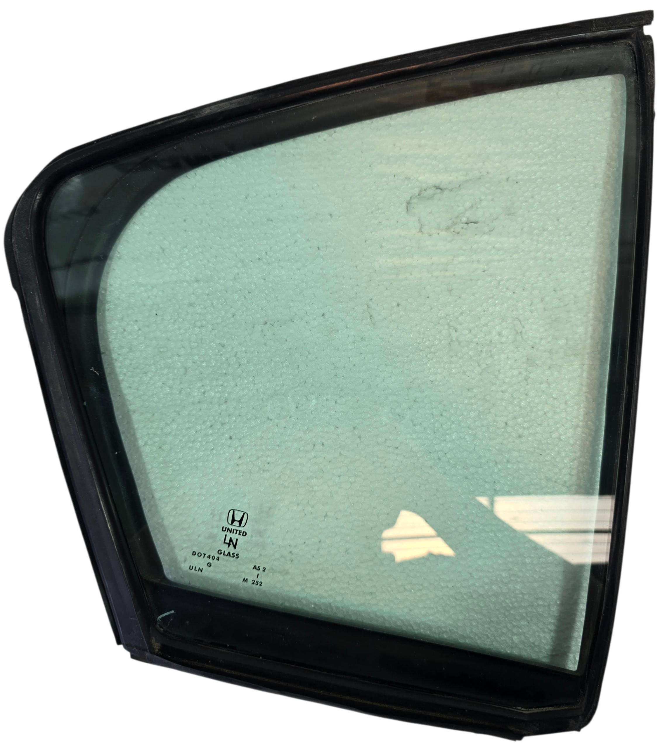 Honda Accord 2008 - 2012 Vidrio Trasera Derecho Usado Original