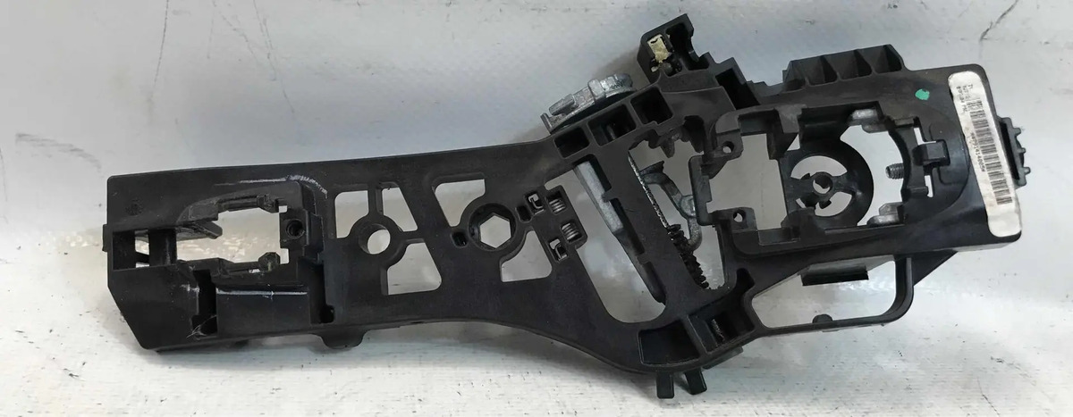 Ford Fiesta 2013 Al 2018  Base De Manija Trasera Izquierda