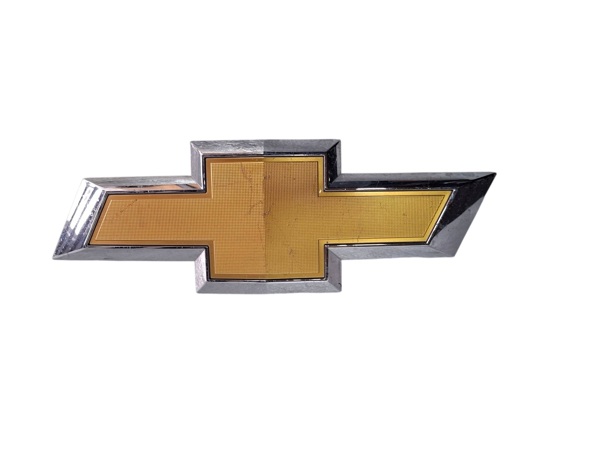 Chevrolet Silverado 2019 - 2022 Emblema Usado Original