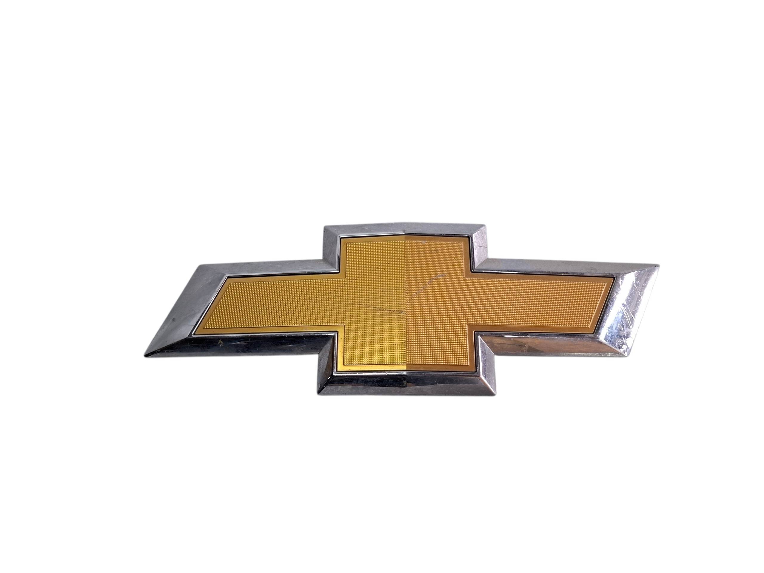 Chevrolet Silverado 2019 - 2022 Emblema Usado Original
