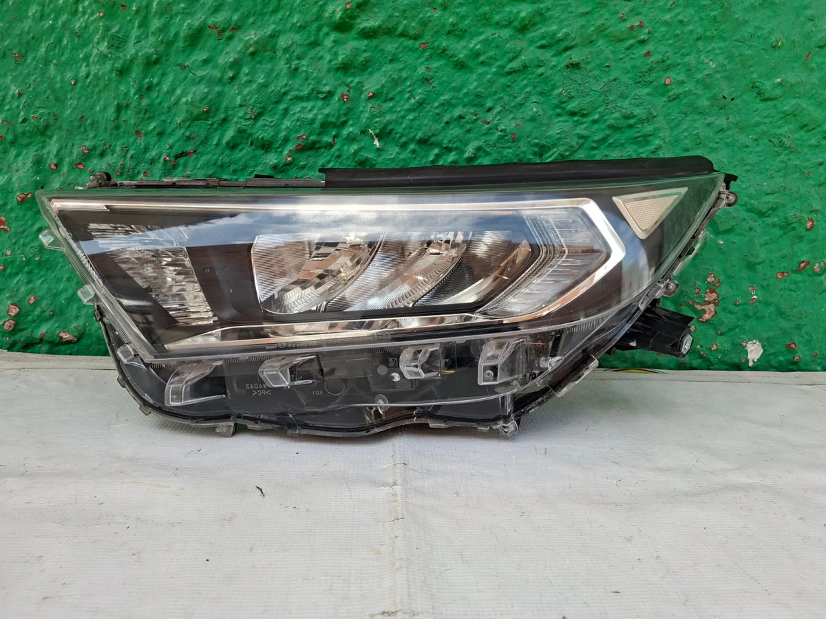 Faro Izquierdo Toyota  Rav 4 2019-2023  Original Izquierdo/conductor