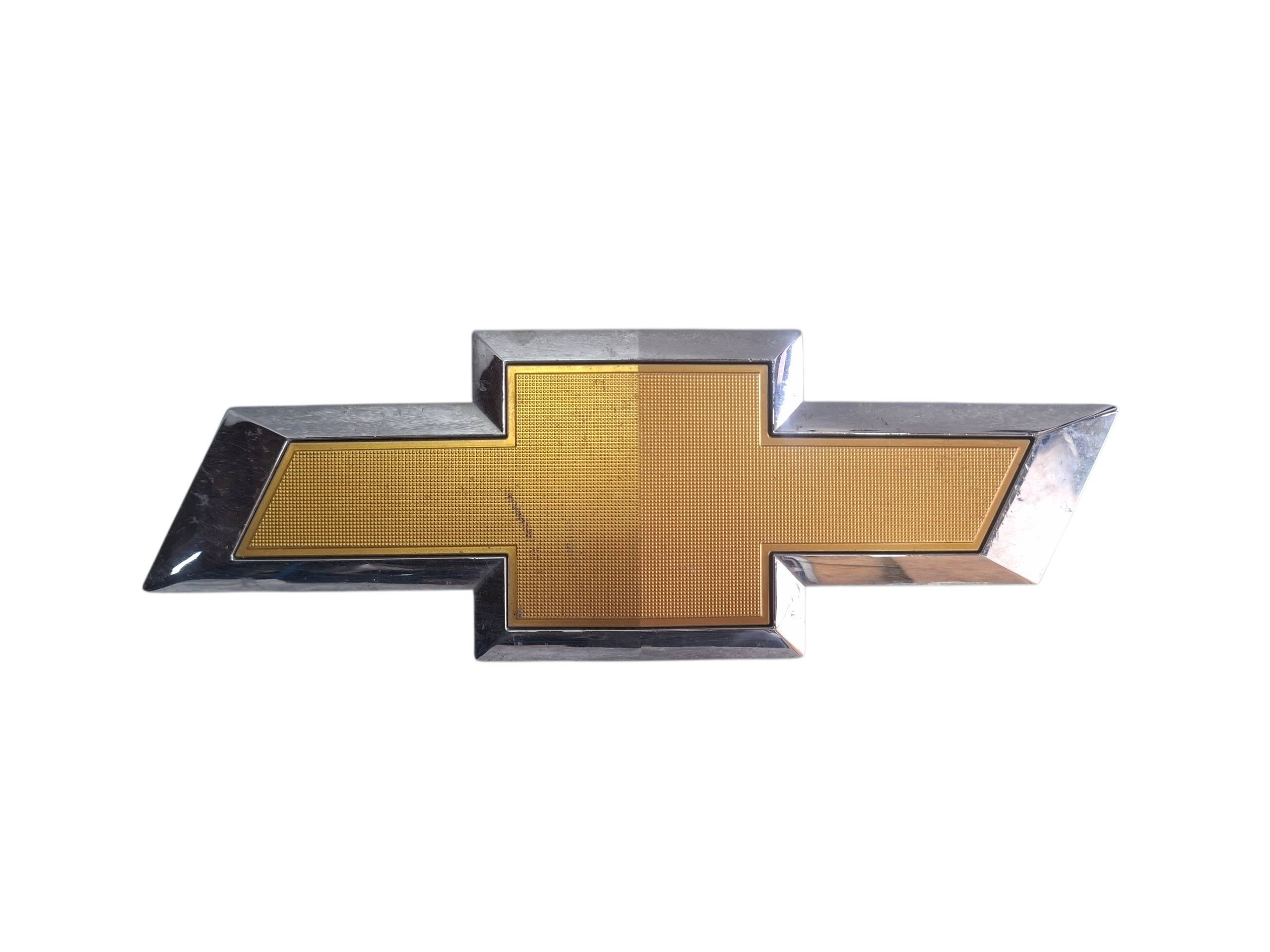 Chevrolet Silverado 2014 - 2015 Emblema Usado Original
