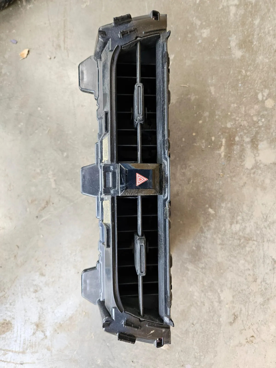 Toyota Corolla 2020-2024 Difusor Central Ac