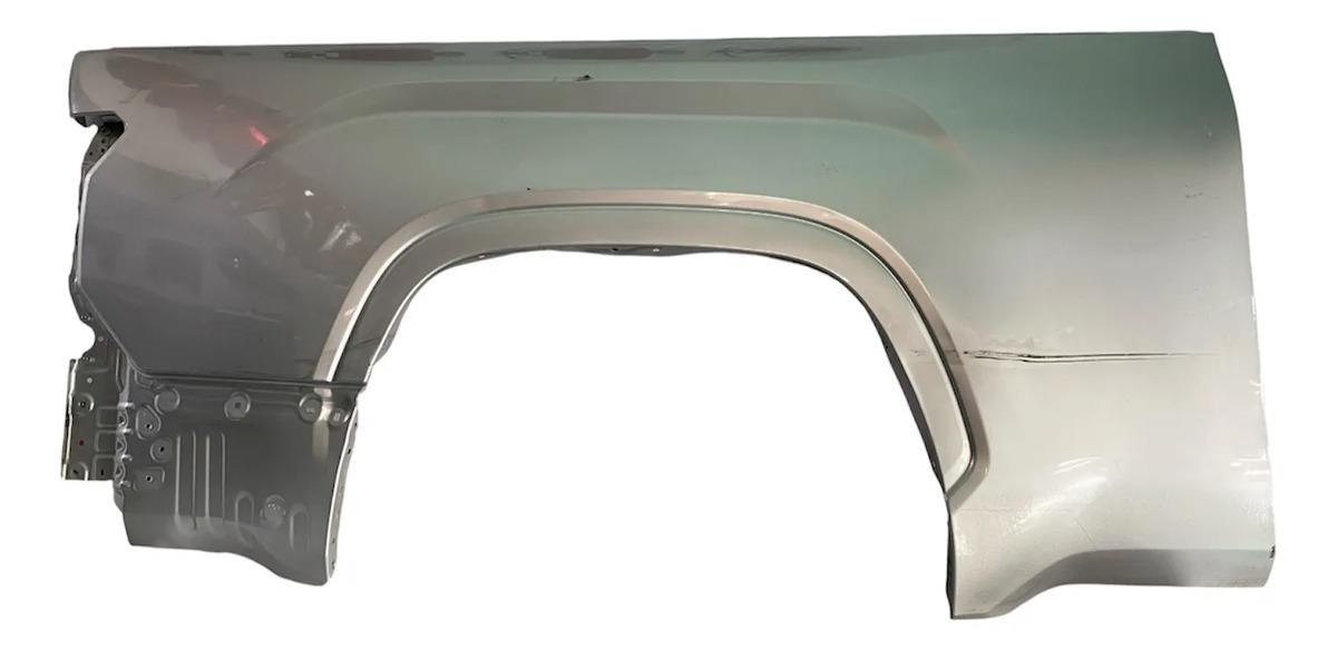 Costado Derecho Toyota Tundra 2022-2025 Gris