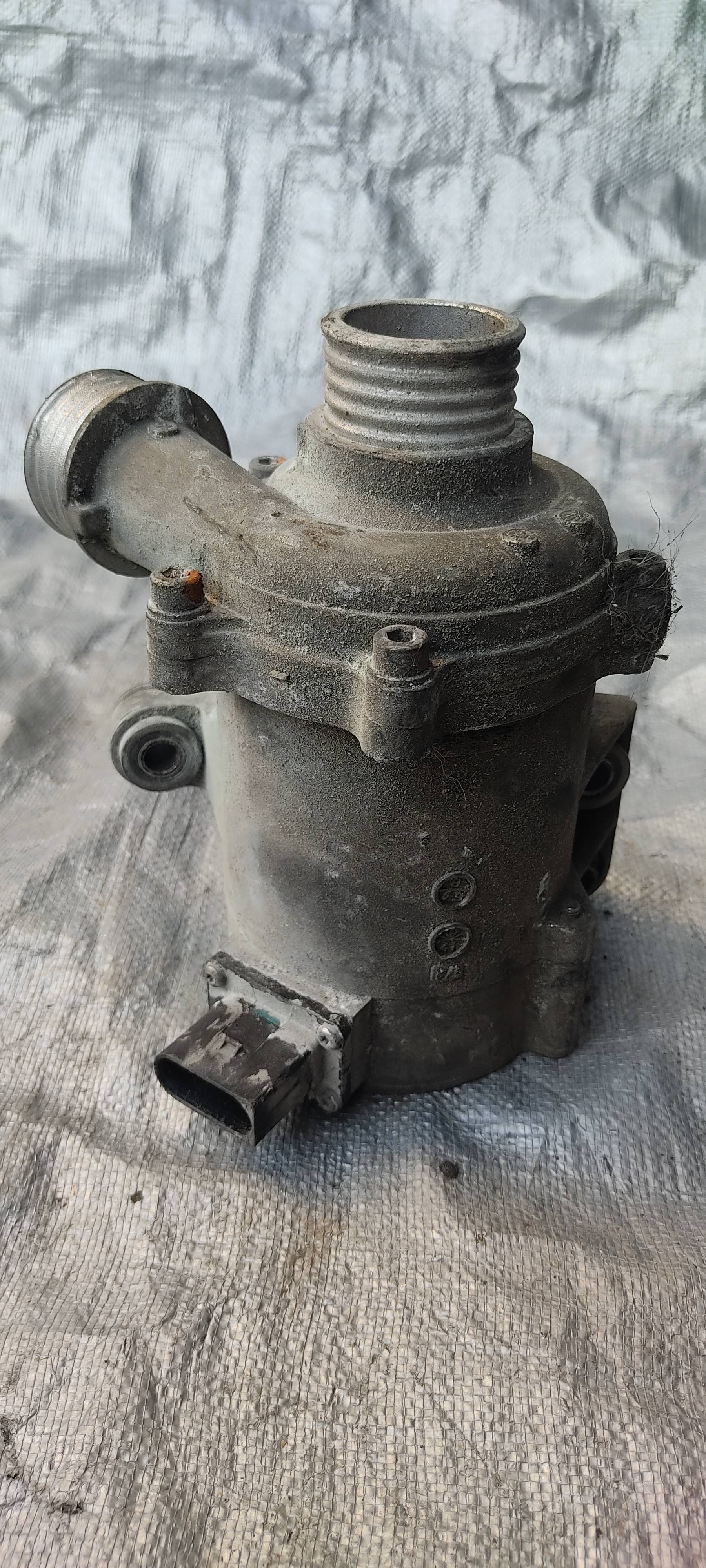 Bmw Serie 2 2013 - 2017 Bombas de Agua Usado Original