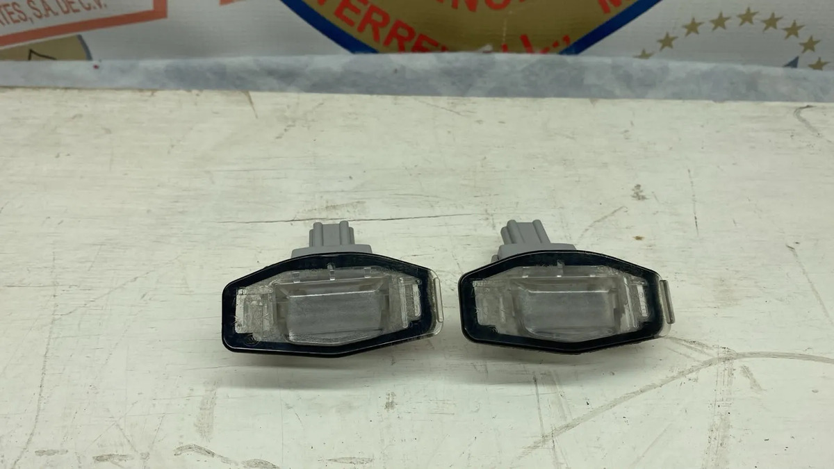 Luz De Placa Trasera Honda Civic 2012 Al 2015 Orig