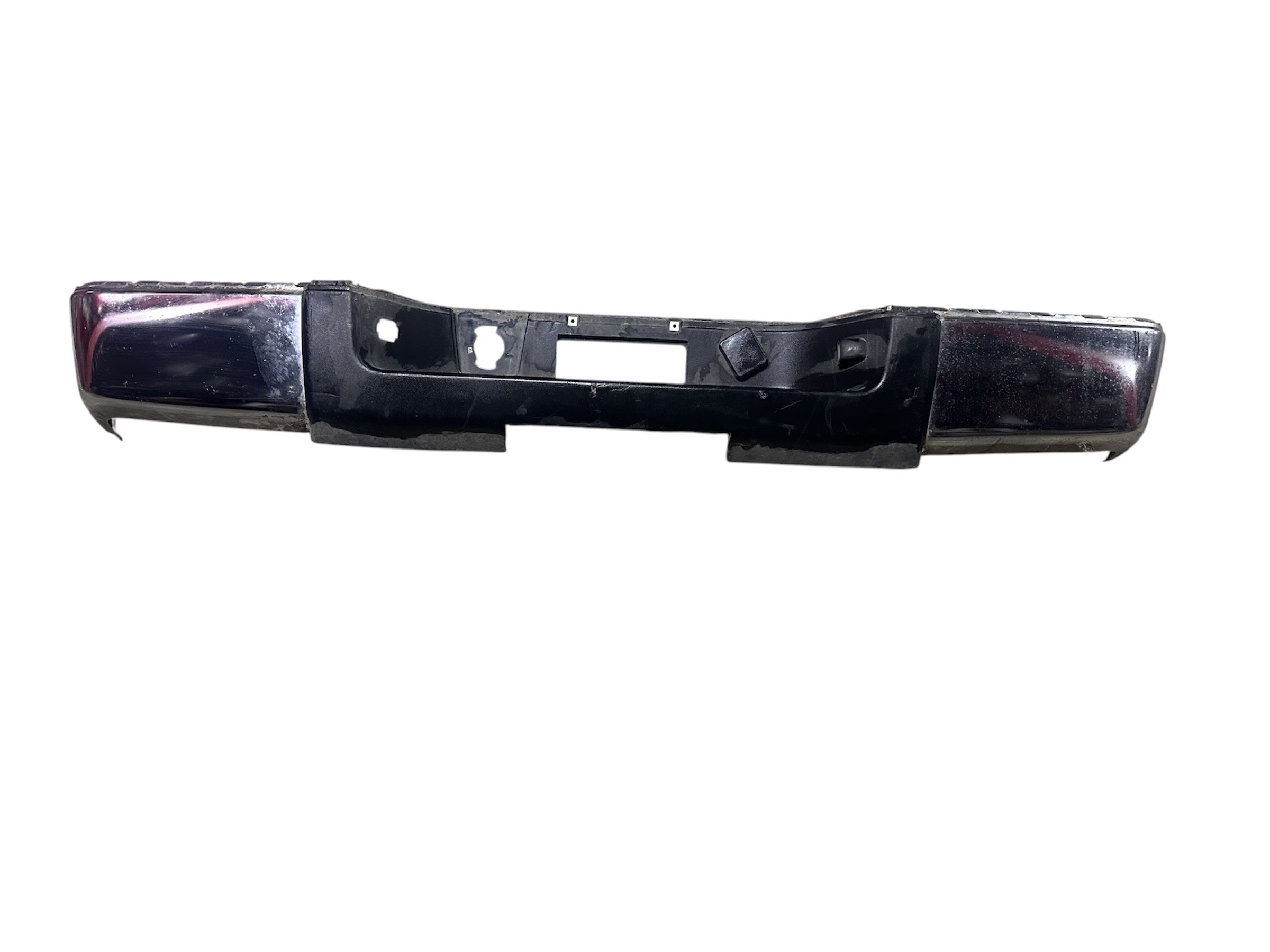 Chevrolet Cheyenne 2007 - 2013 Defensas Trasera Usado Original