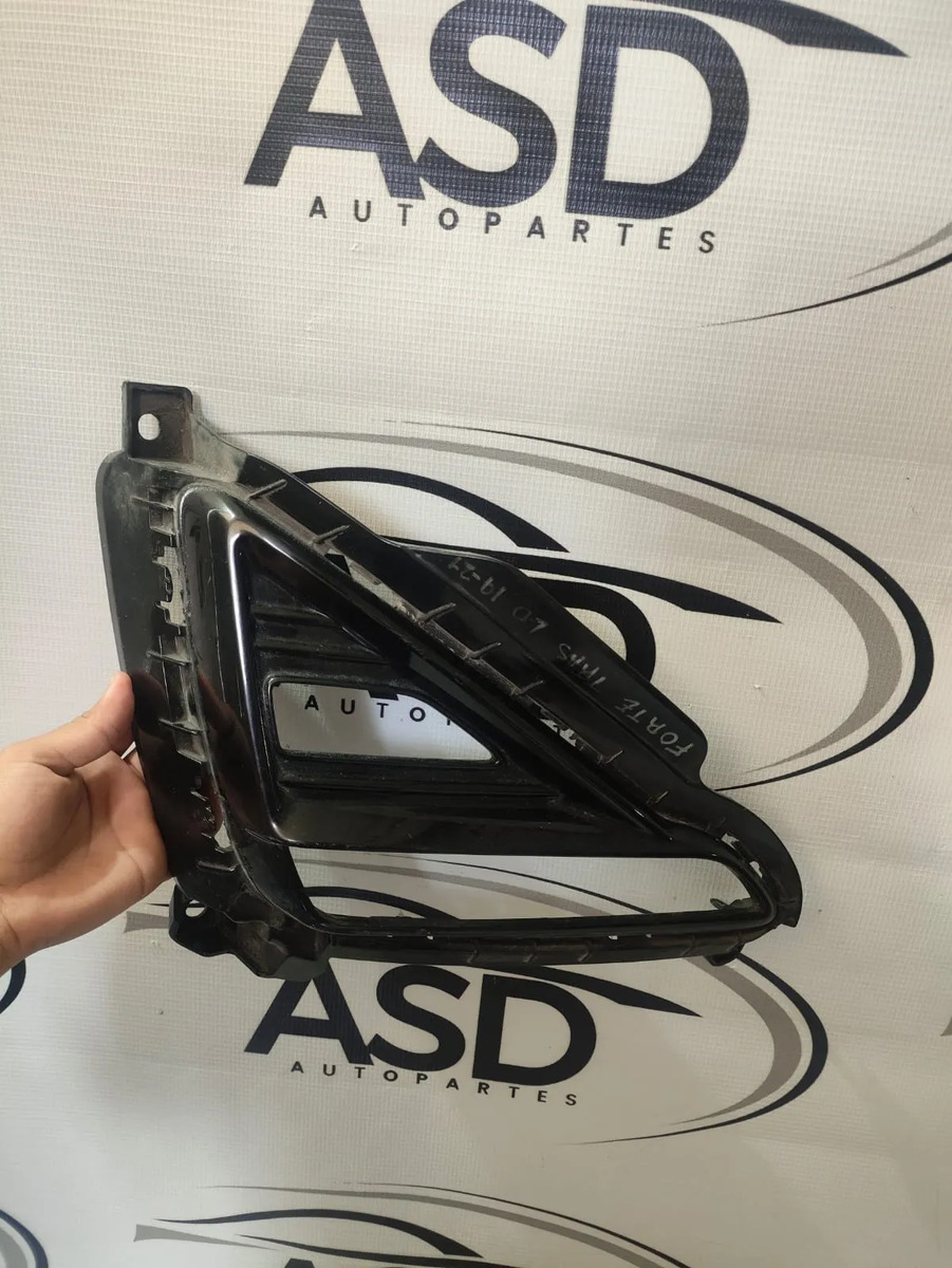 Bisel Moldura Fascia Trasera Derecha Kia Forte 19-21 Negro Negro Derecho