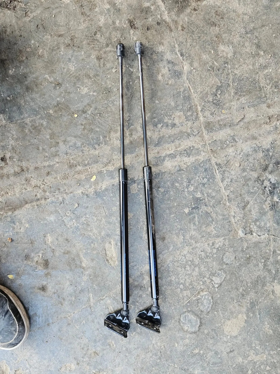Changan Cs-35 2023-2026 Amortiguadores Elevacion Cajuela