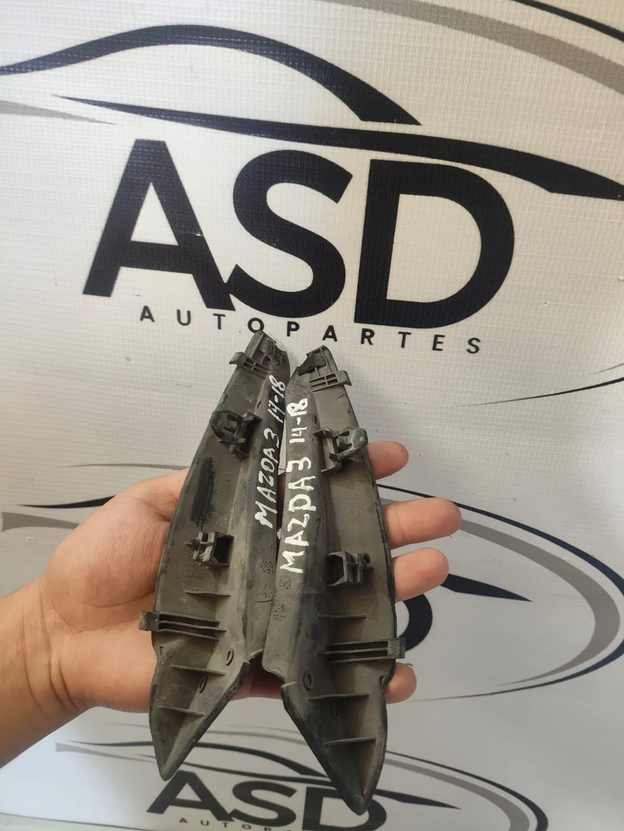 Par Esquineros Molduras Inferior Parabrisas Mazda 3 14-18 Negro