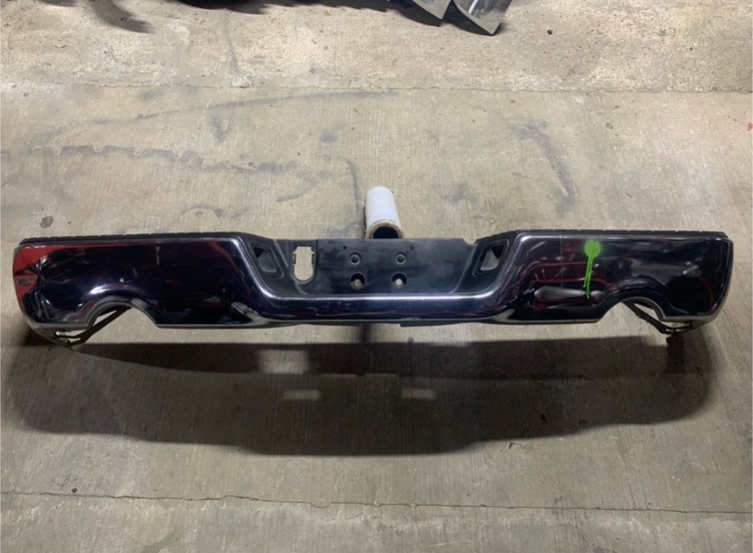 Dodge Ram 1500 2009 - 2015 Defensas Usado Original
