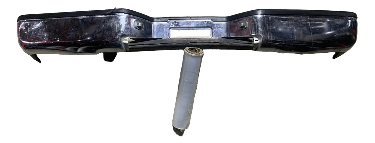 Nissan Titan 1998 - 2004 Defensas Usado Original