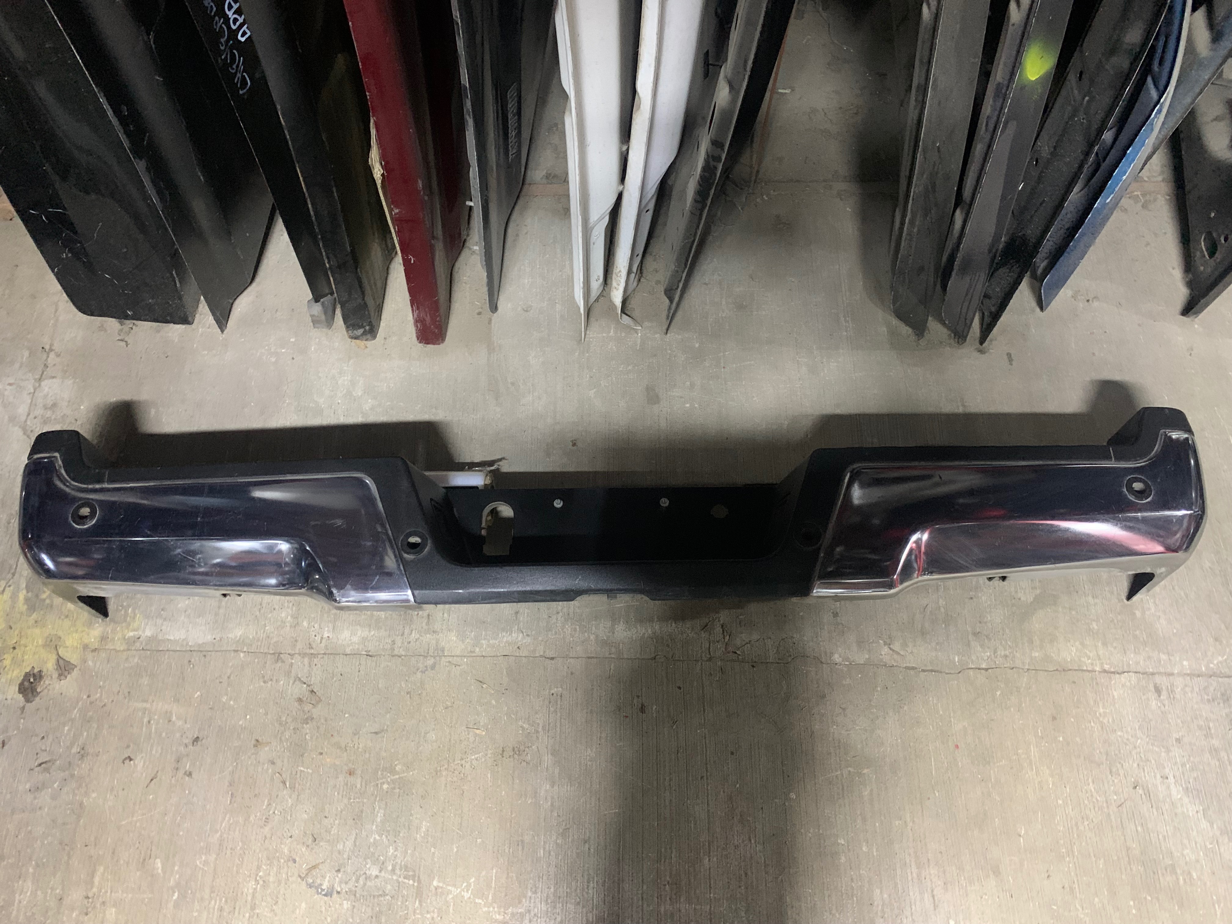 Ford F-350 super duty 2008 - 2016 Defensas Usado Original