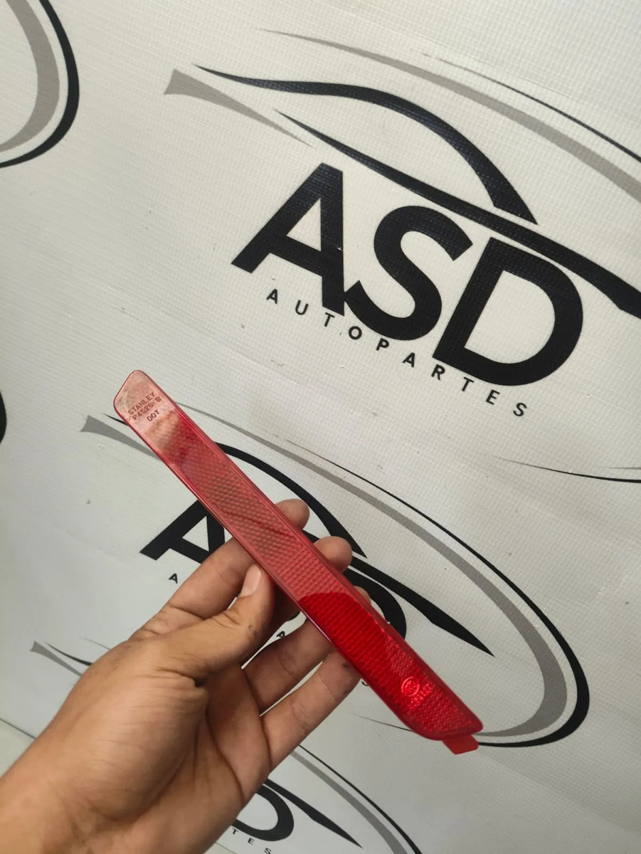 Reflejante Facia Trasera Izquierdo Mazda 3 04-09 Rojo