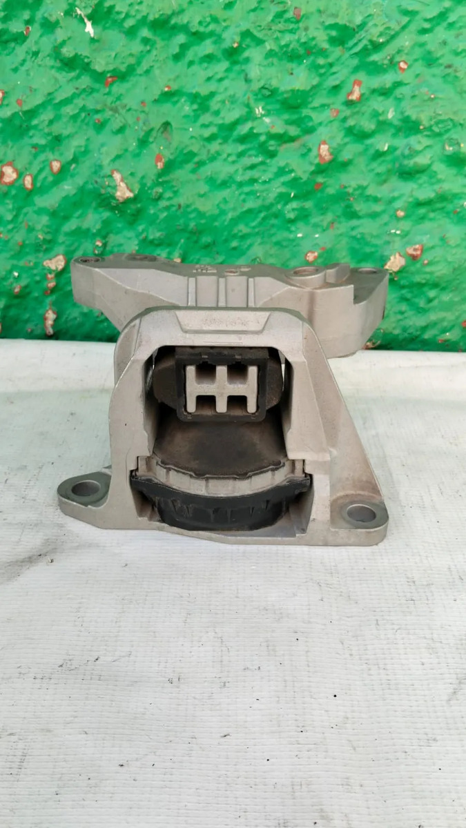 Soporte De Motor Nissan Kicks 2018-2024 Usado Original