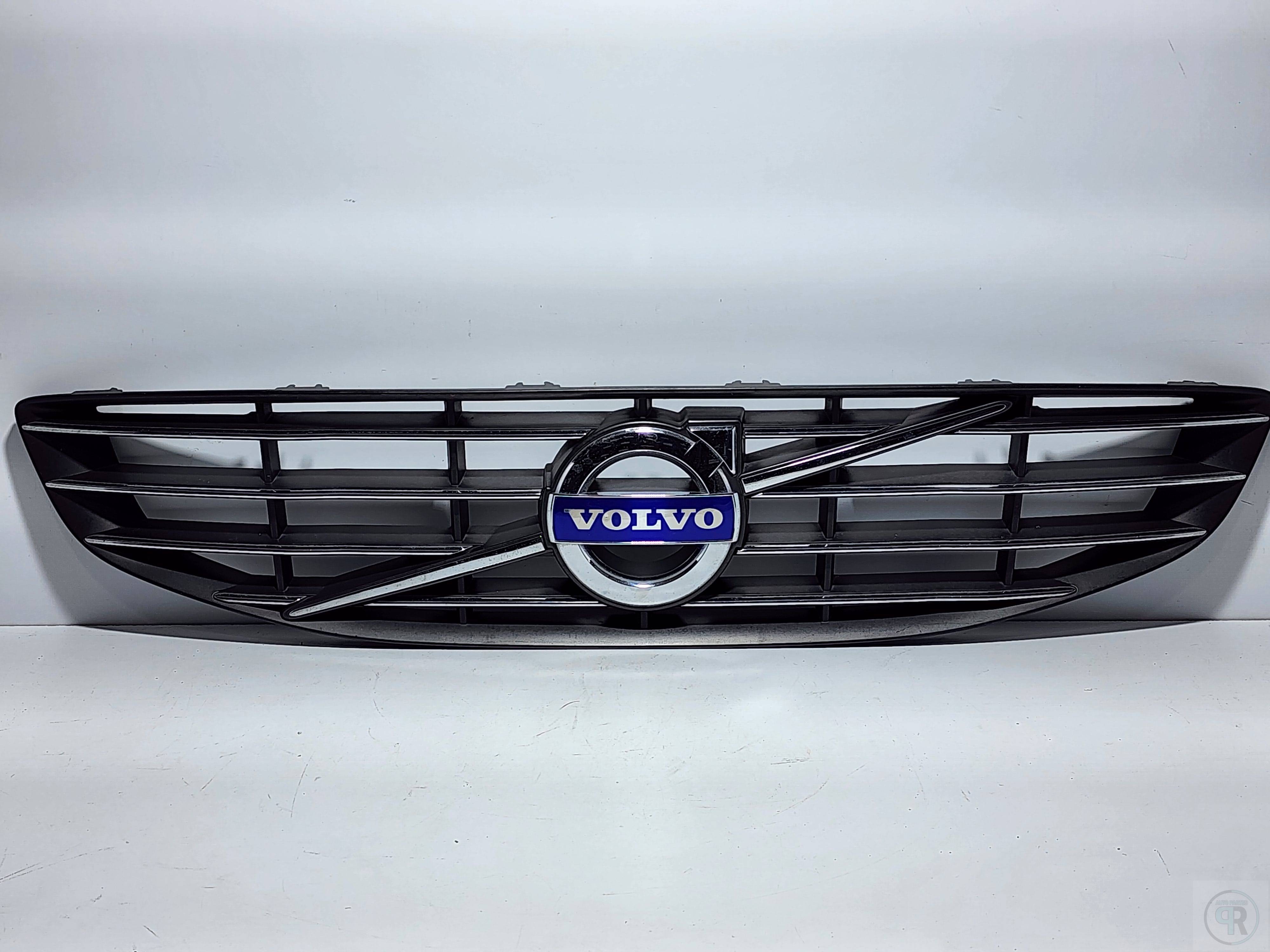 Volvo S60 2014 - 2018 Parrilla Delantera Usado Original
