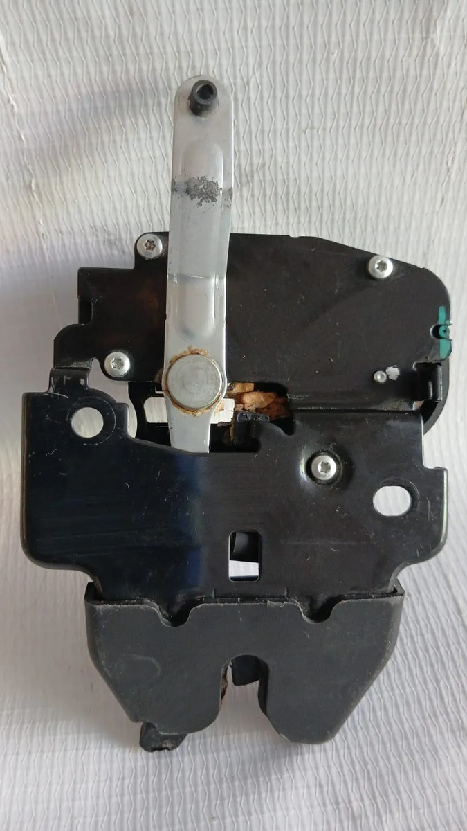 Chapa De Cajuela  Versa 12-19 V-drive 20-23 Sentra 13-18 3p