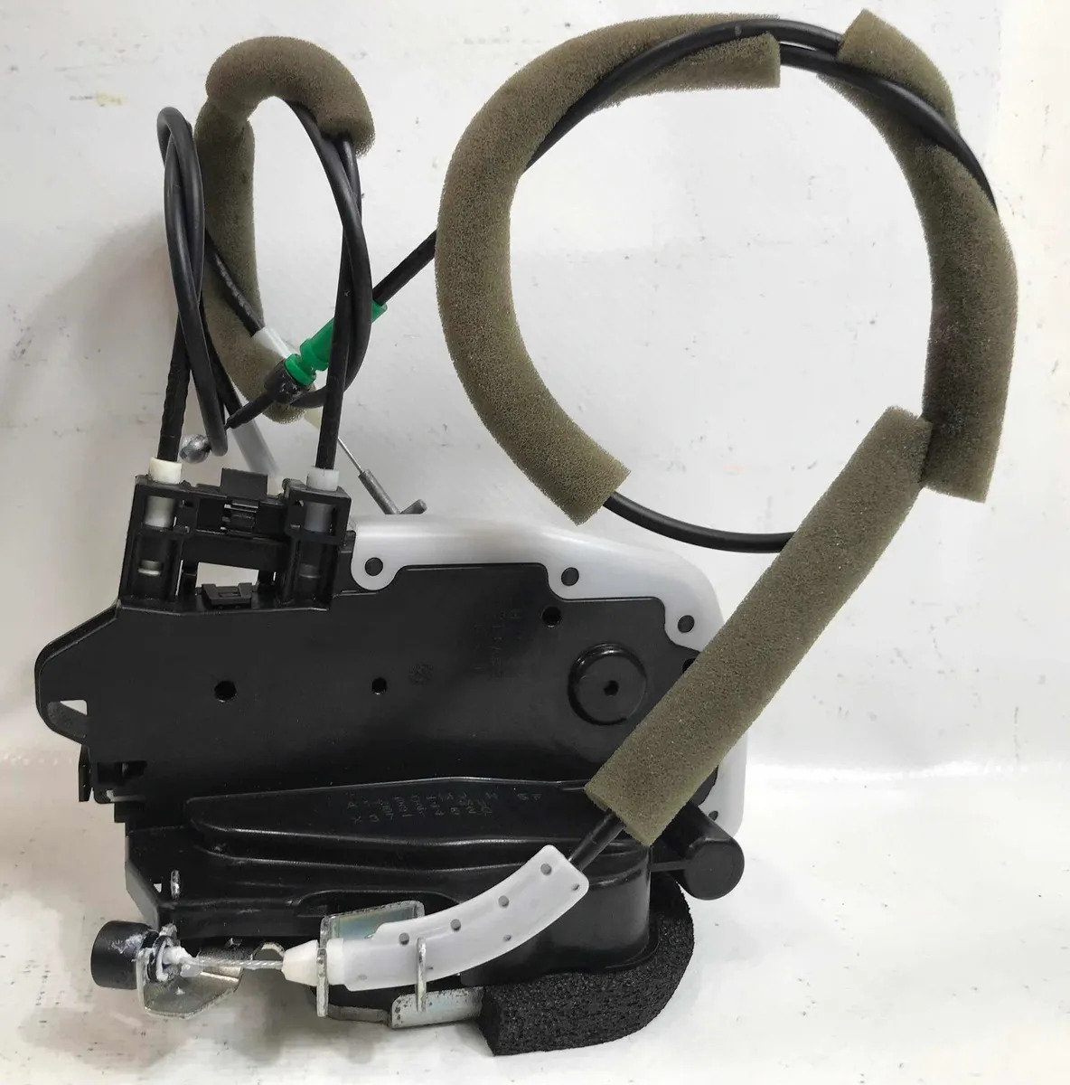 Chapa De Puerta Trasera Izquierda Nissan Versa 2012 - 2018