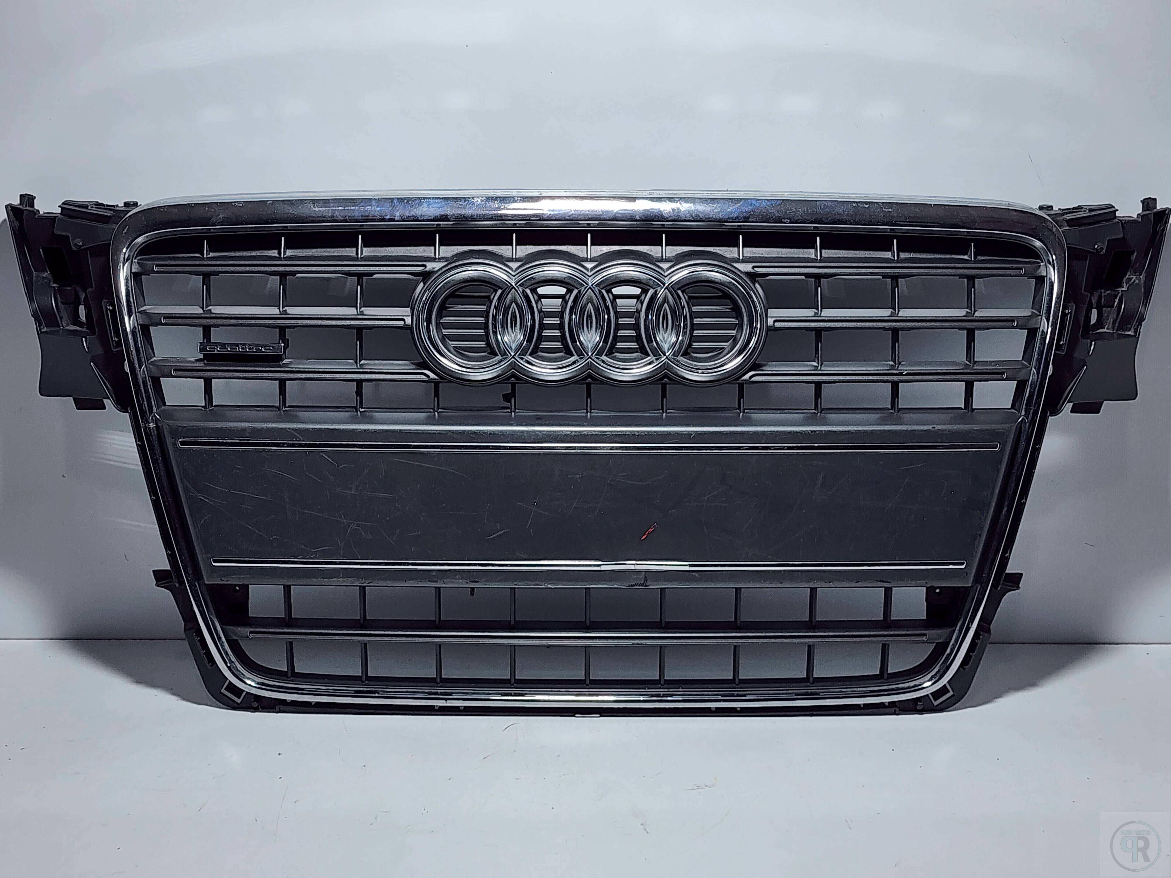 Audi A4 2009 - 2012 Parrilla Delantera Usado Original
