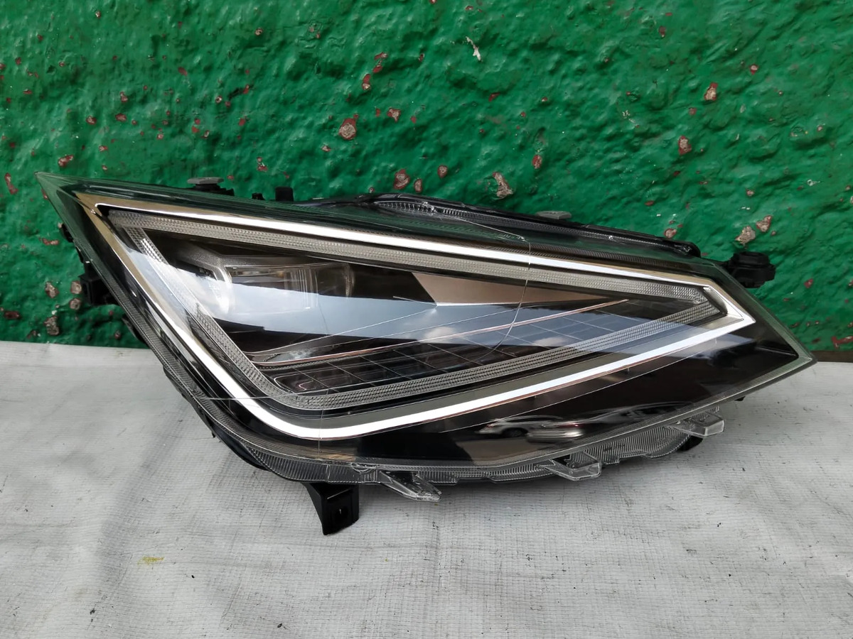 Faro Derecho Seat Arona 2021 Full Led  Original Blanco