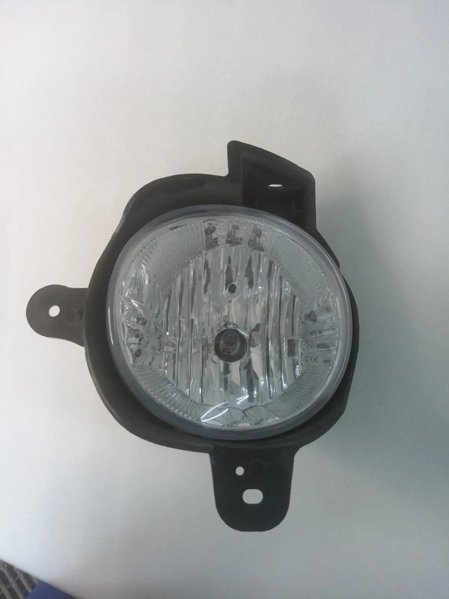 Faro De Niebla Izquierdo Toyota Hilux 2012/2015. Agua
